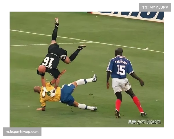 法国队姆巴佩领衔豪华阵容 中场硬度问题成为卫冕之路变数